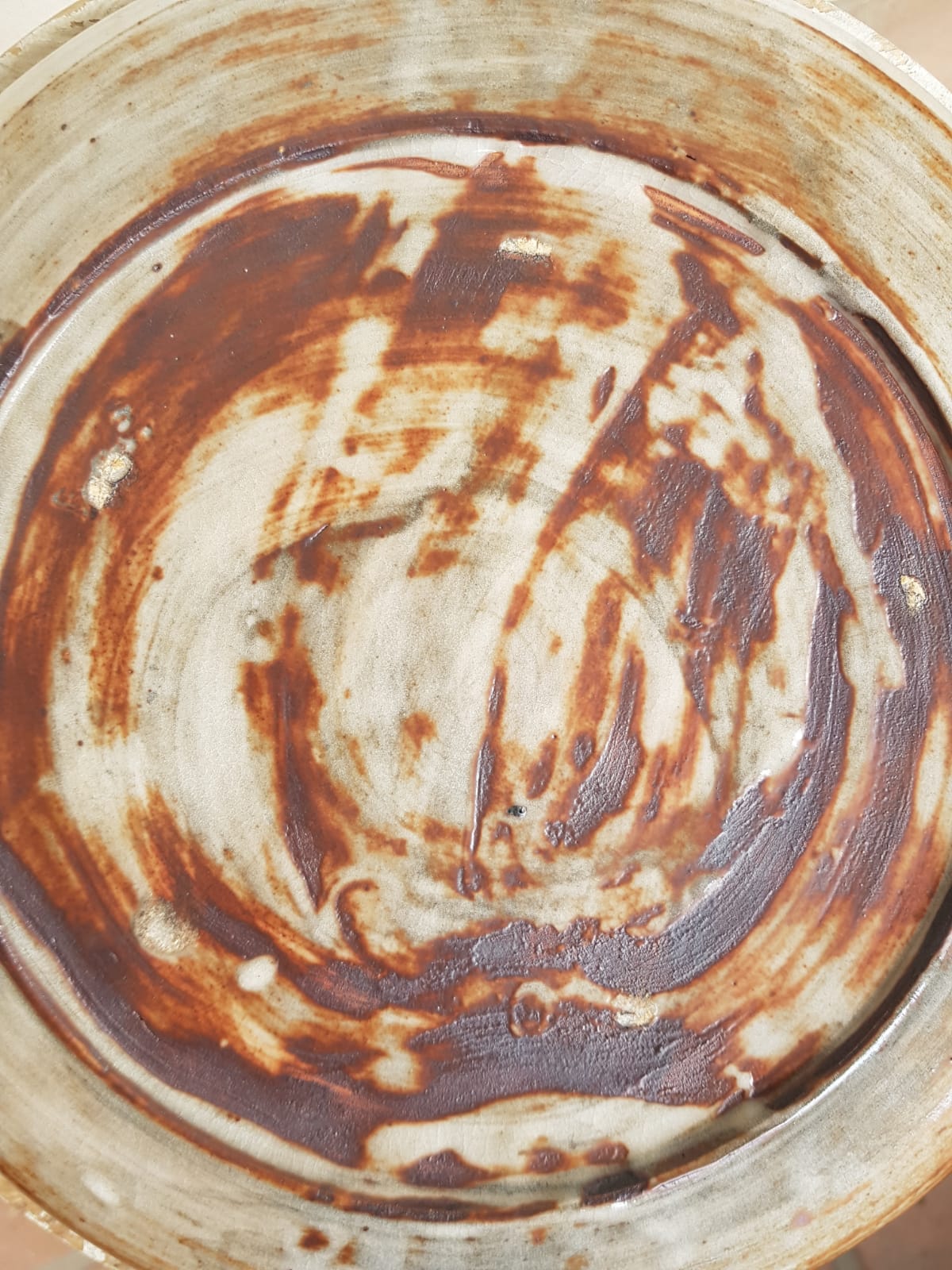 Artisanal Japanese Karatsu-yaki Studio Pottery Plate – Hand-Painted Pine Motif