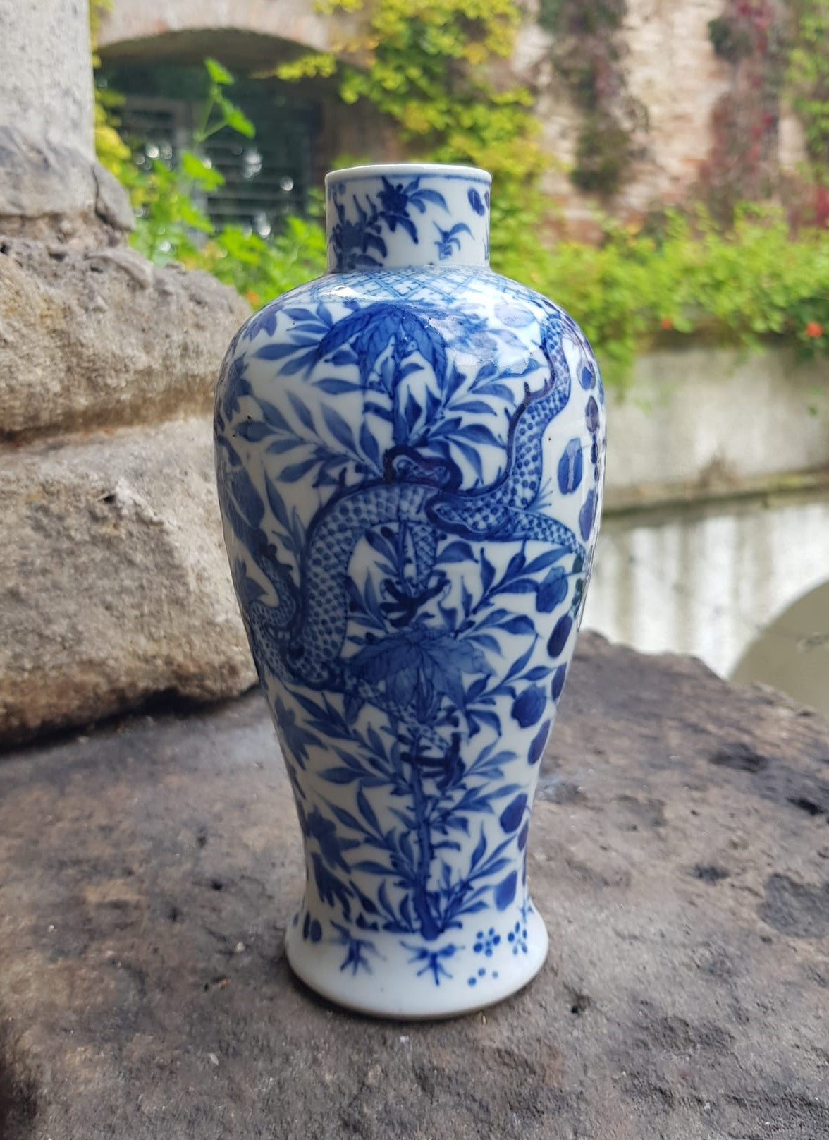 Antique Chinese Qing Dynasty Vase 18cm