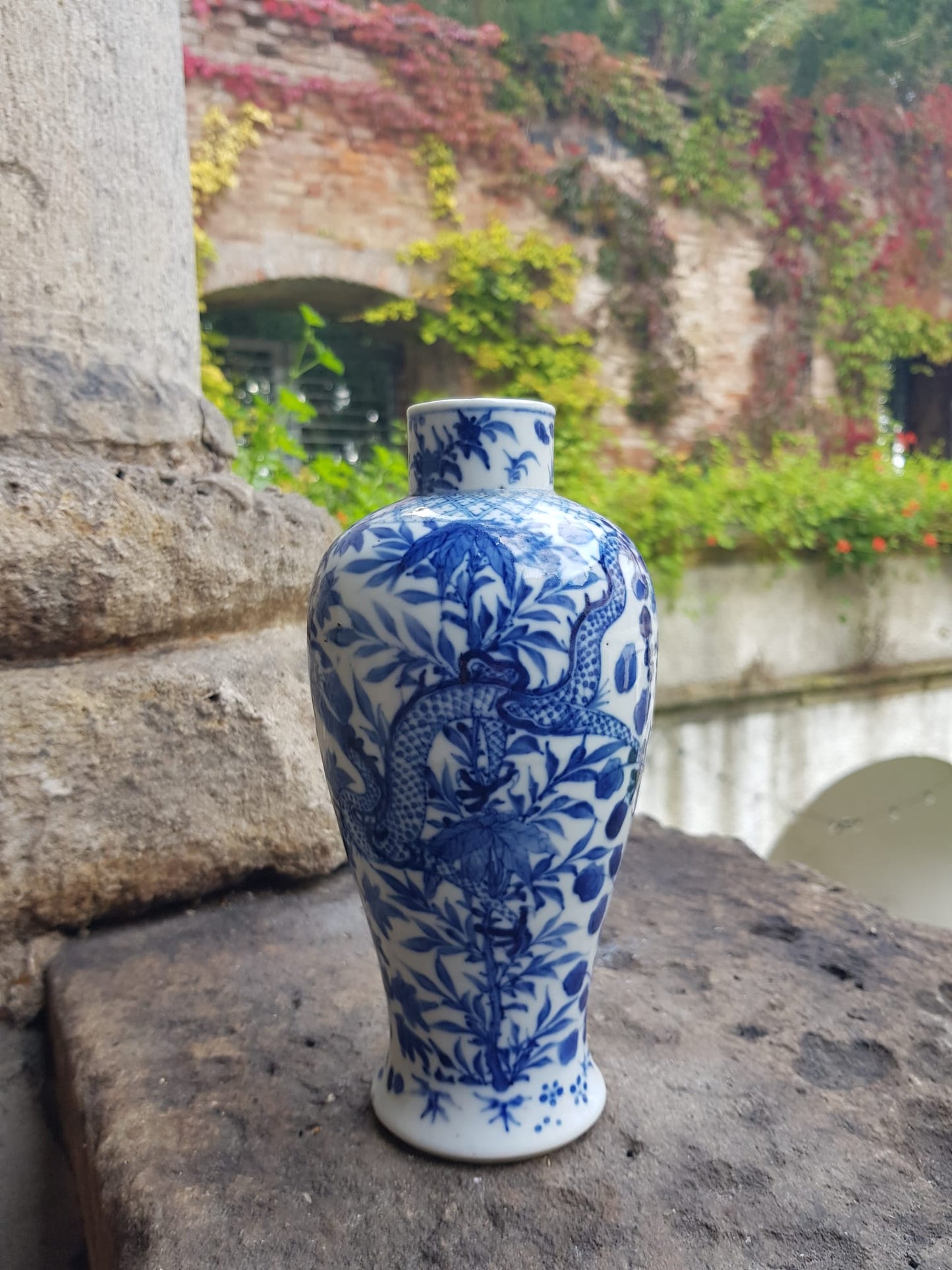 Antique Chinese Qing Dynasty Vase 18cm