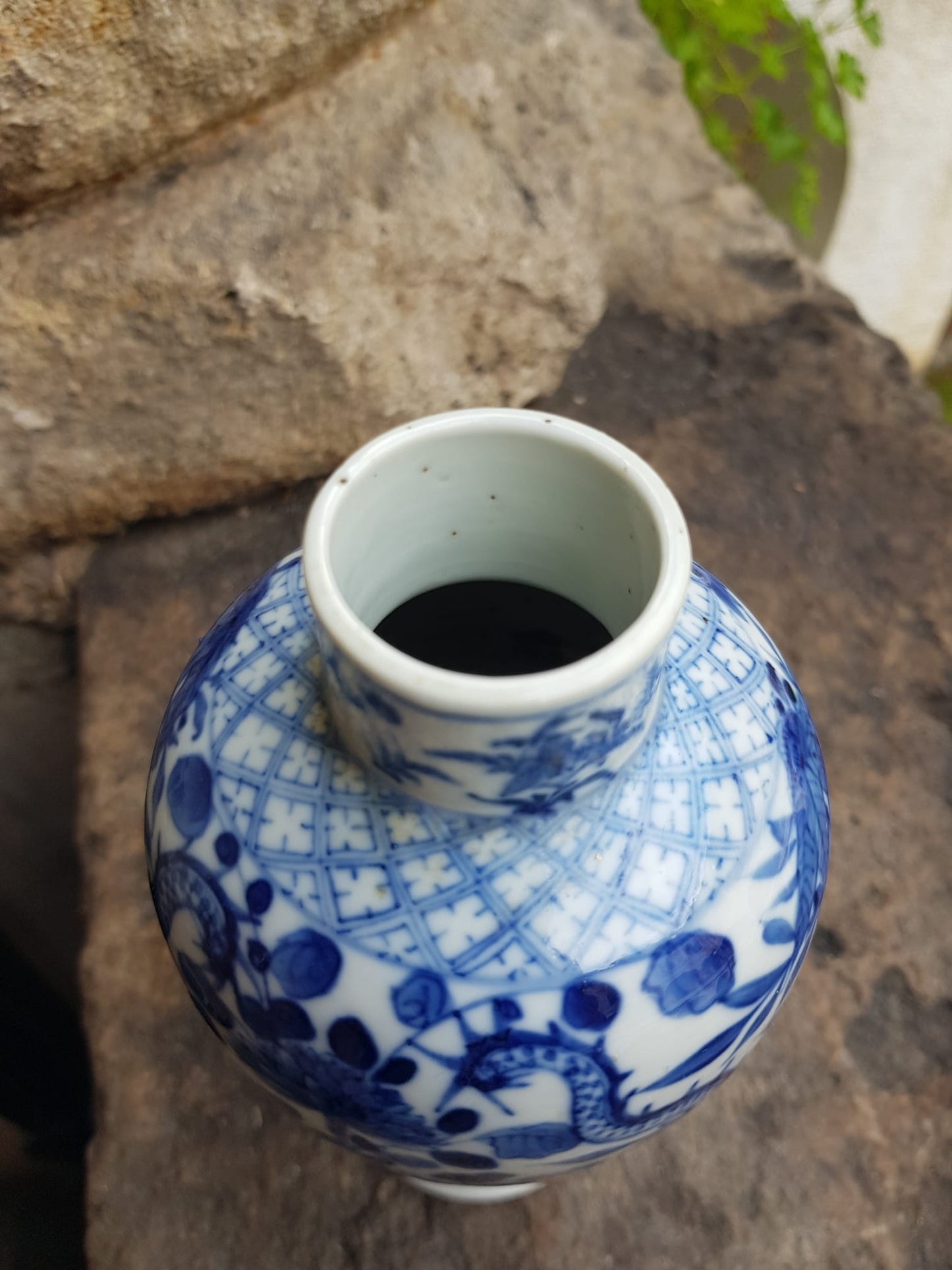 Antique Chinese Qing Dynasty Vase 18cm