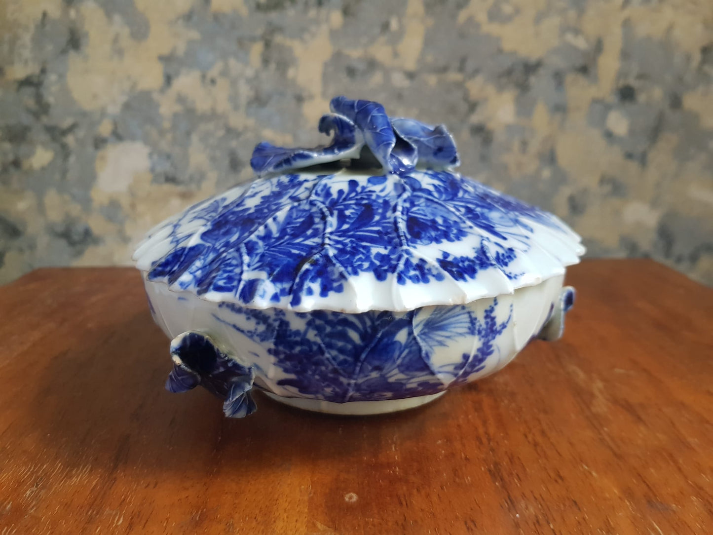 Japanese Bowl With Lid Meiji Period