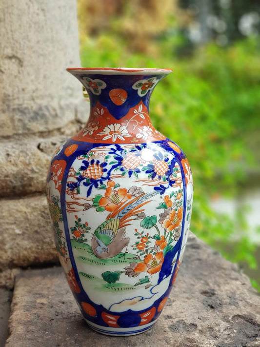 Imari Porcelain Vase, Japan late 19th Century