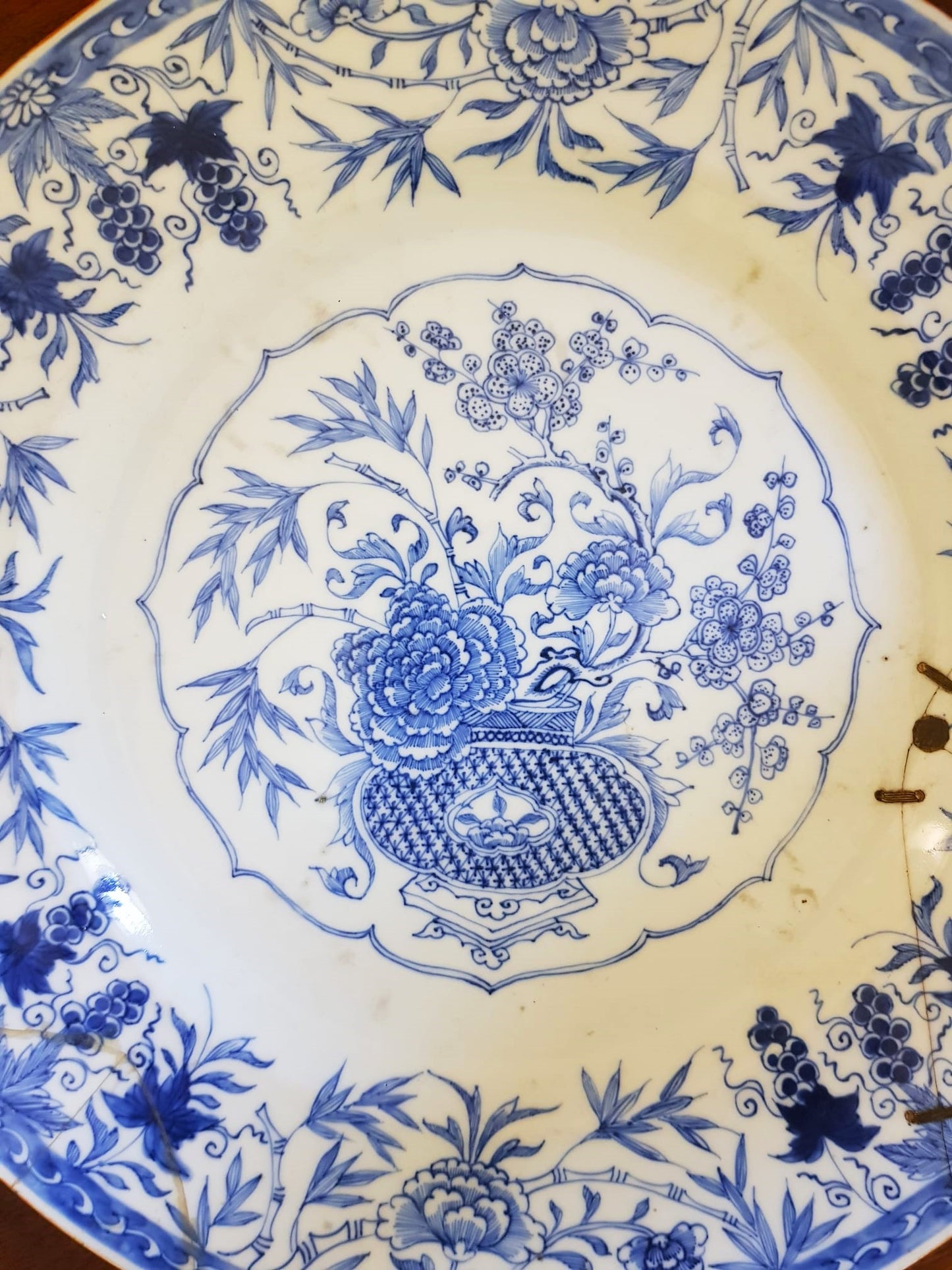 Decorative Porcelain Plate, Qing Dynasty Qianlong China 18th Century