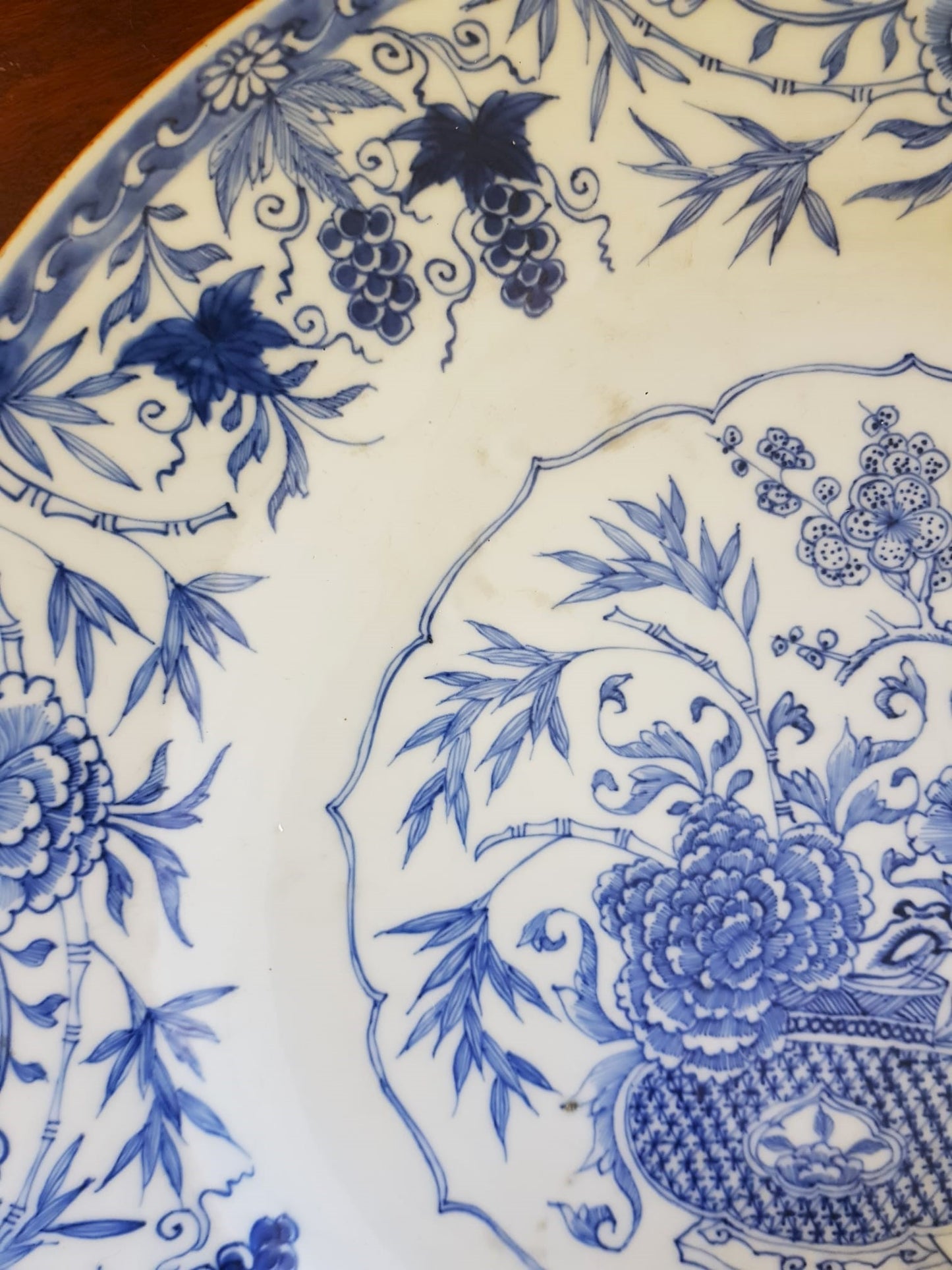 Decorative Porcelain Plate, Qing Dynasty Qianlong China 18th Century