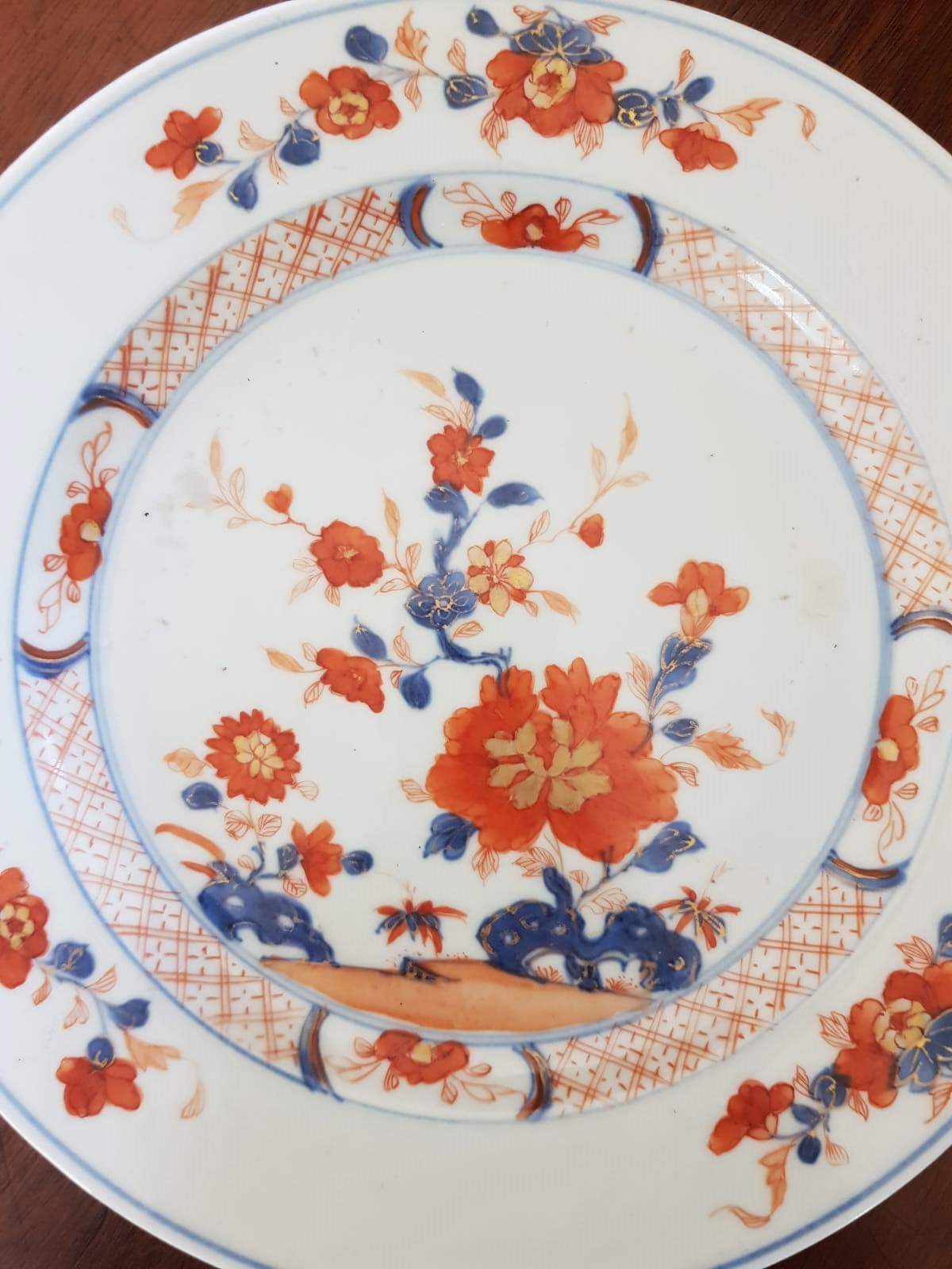Glazed Imari Decorative Plate, Qing Dynasty, China 18th Century
