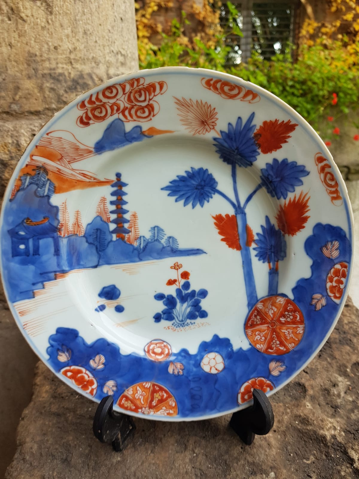 Imari Decorative Plate,  Qing Dynasty, China 18/19th Century