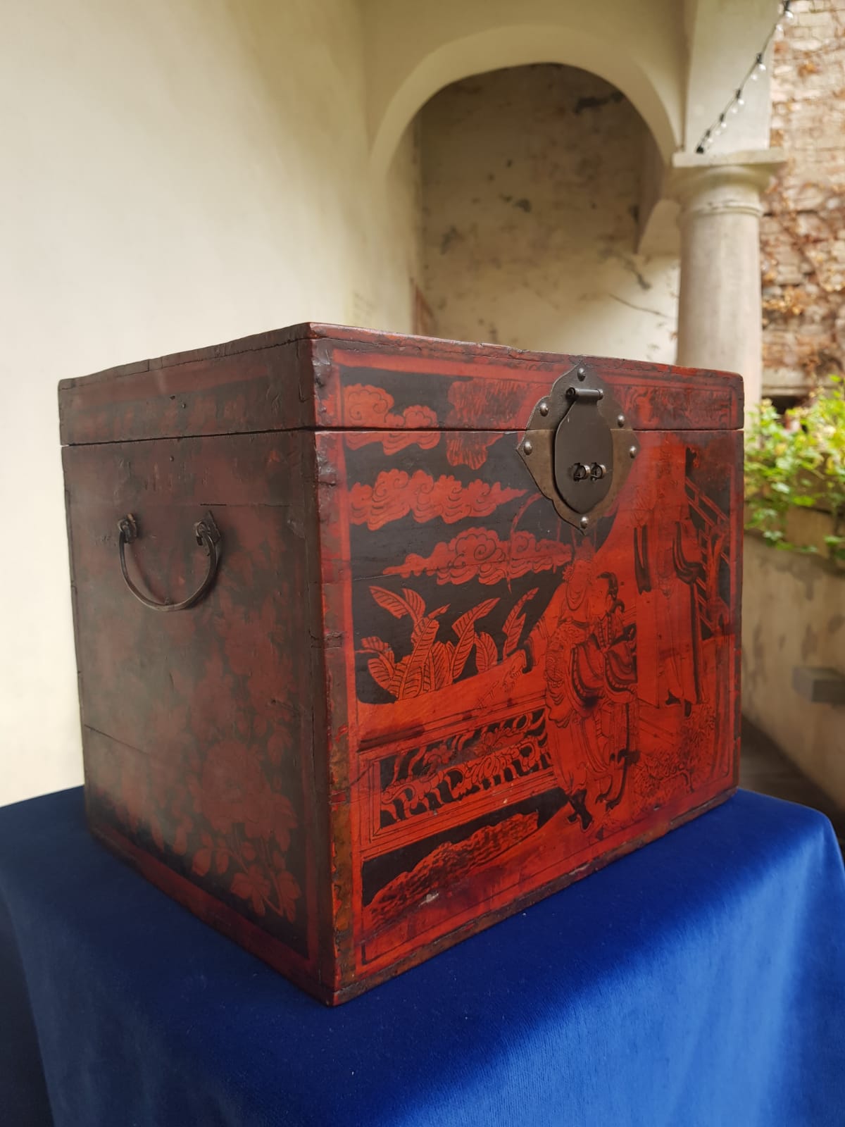 Chinese Antique Wooden Box, Qing Dynasty, 19th Century