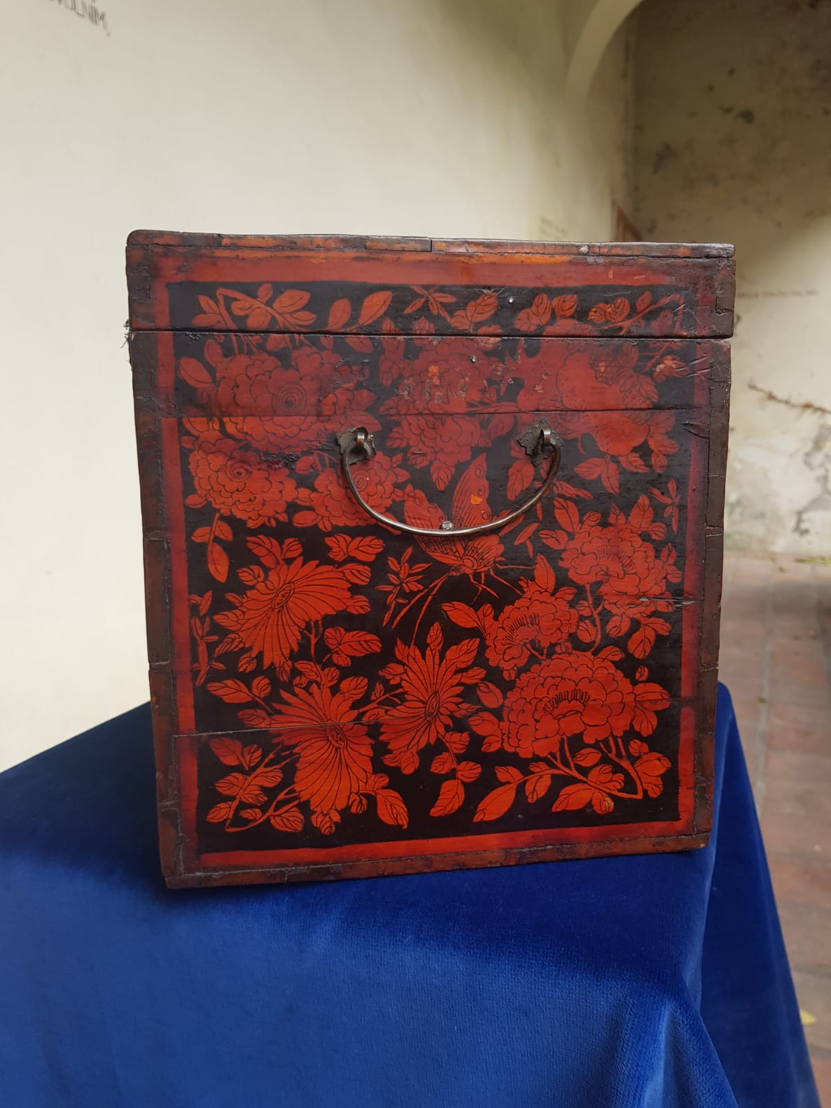 Chinese Antique Wooden Box, Qing Dynasty, 19th Century