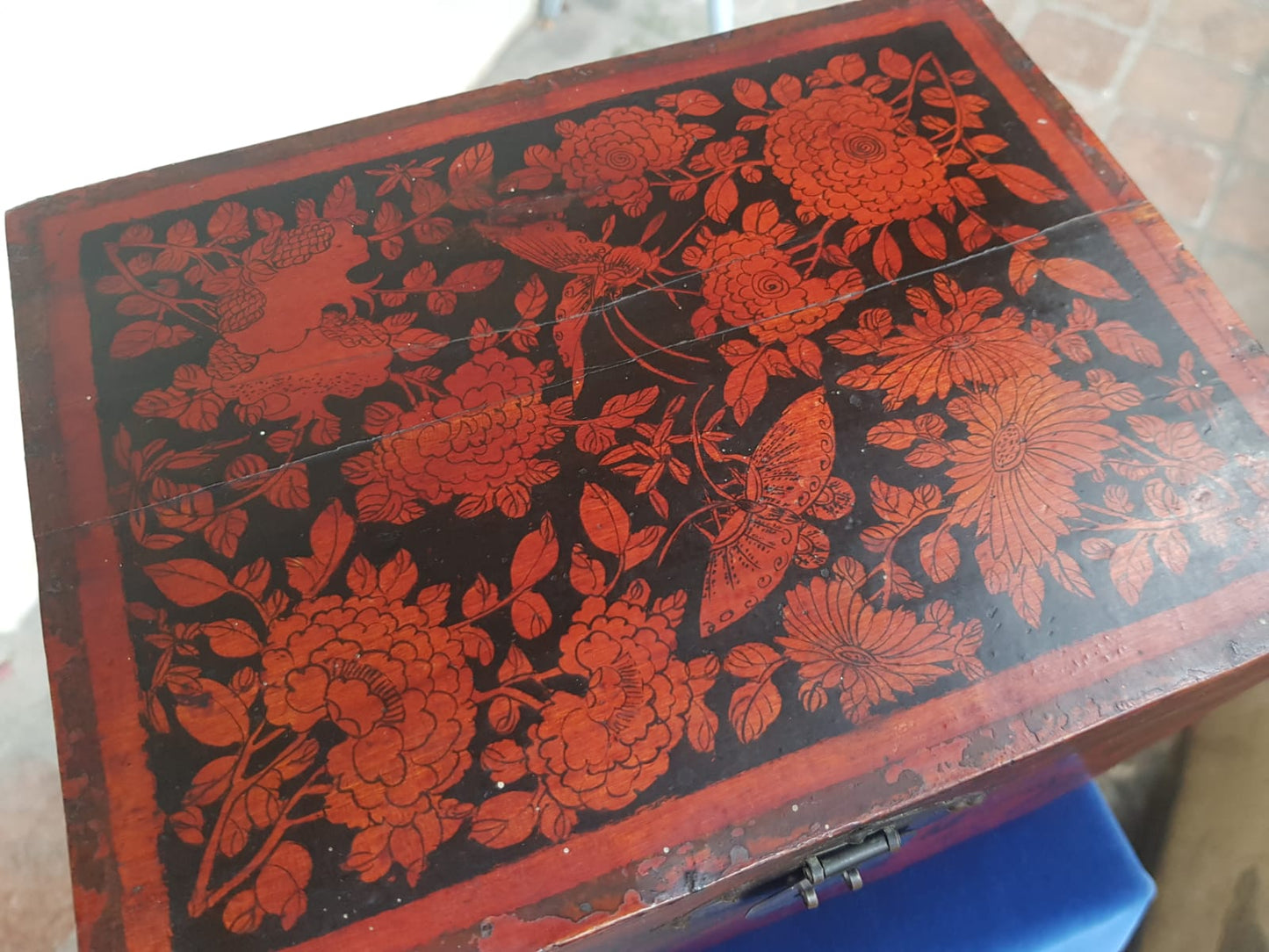 Chinese Antique Wooden Box, Qing Dynasty, 19th Century