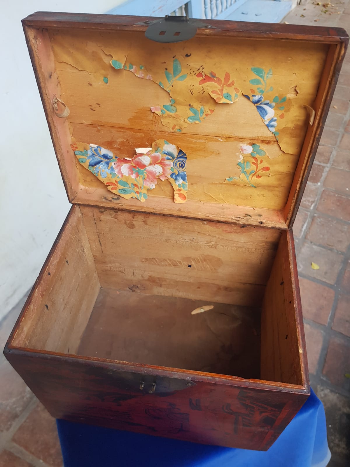 Chinese Antique Wooden Box, Qing Dynasty, 19th Century