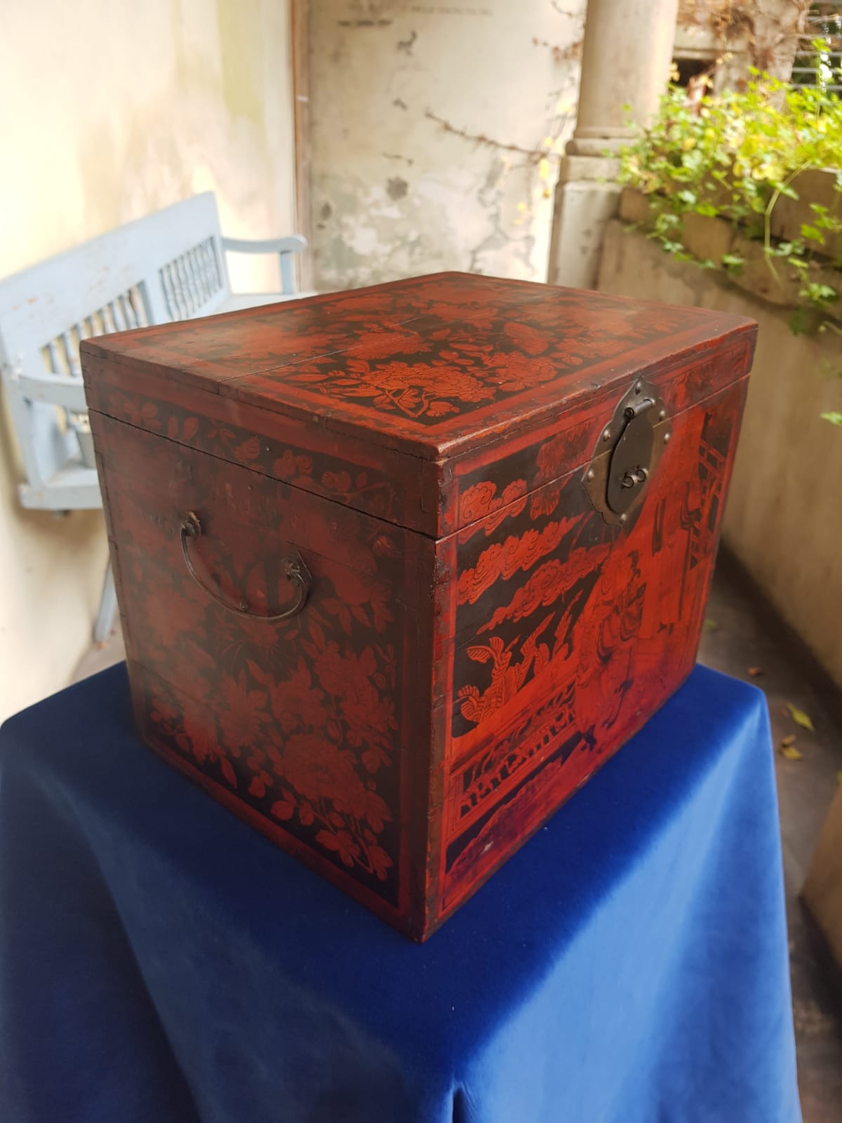 Chinese Antique Wooden Box, Qing Dynasty, 19th Century