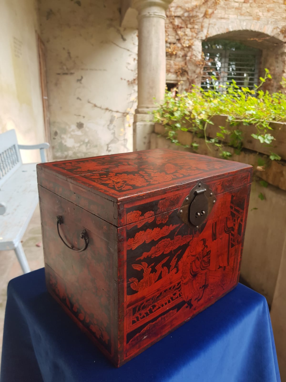 Chinese Antique Wooden Box, Qing Dynasty, 19th Century