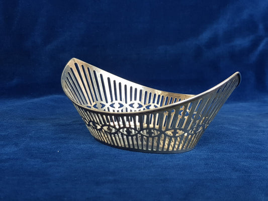 Elegant Dutch Pierced Silver Bonbonnière Dish, Holland,  19/20th Century