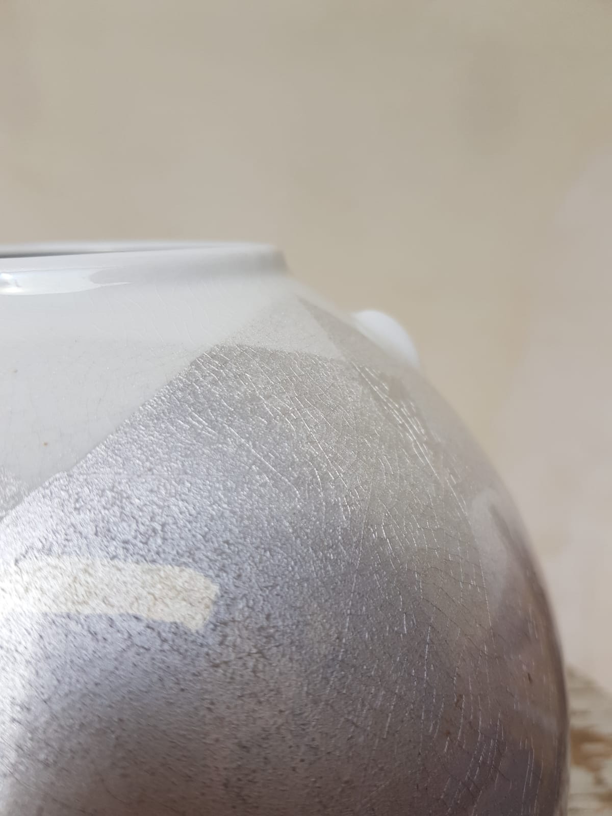 Kutani Ware Yūri-ginsai Globular Vase