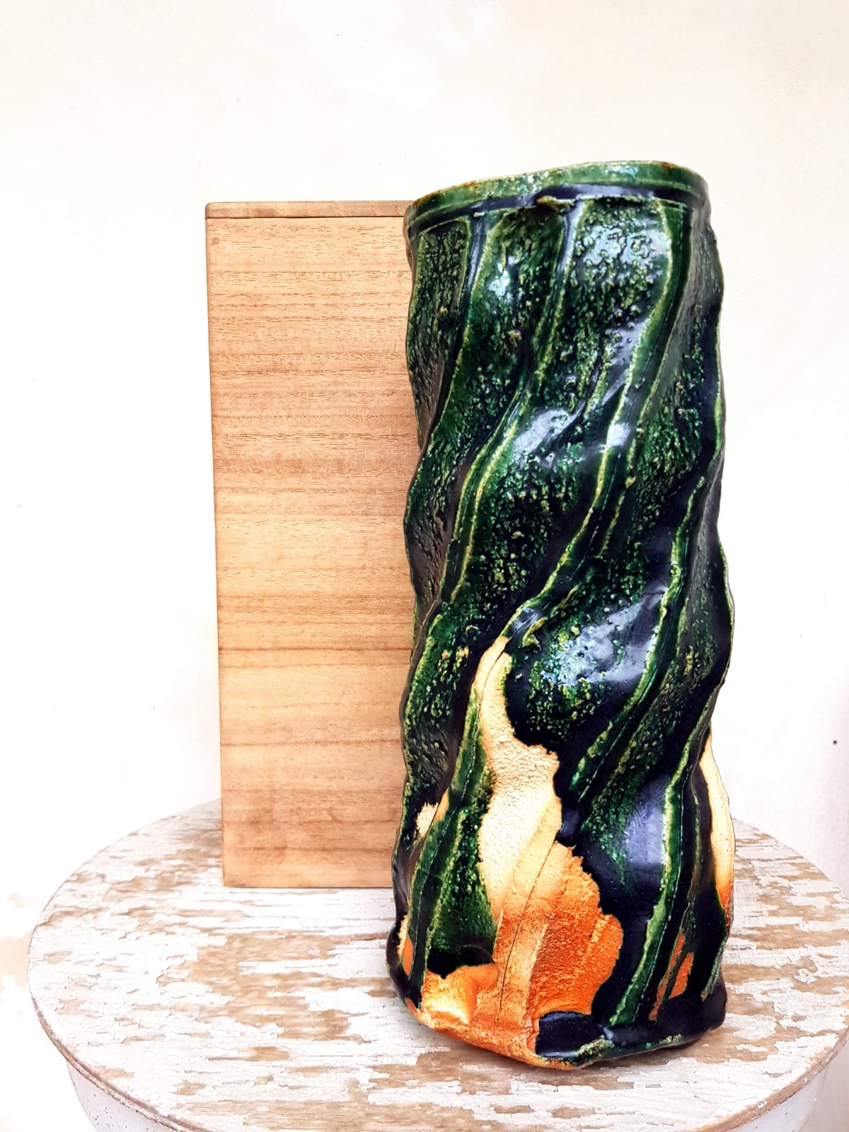 Exquisite Kato Keito Oribe-Ware "Mentori" Japanese Ceramic Vase