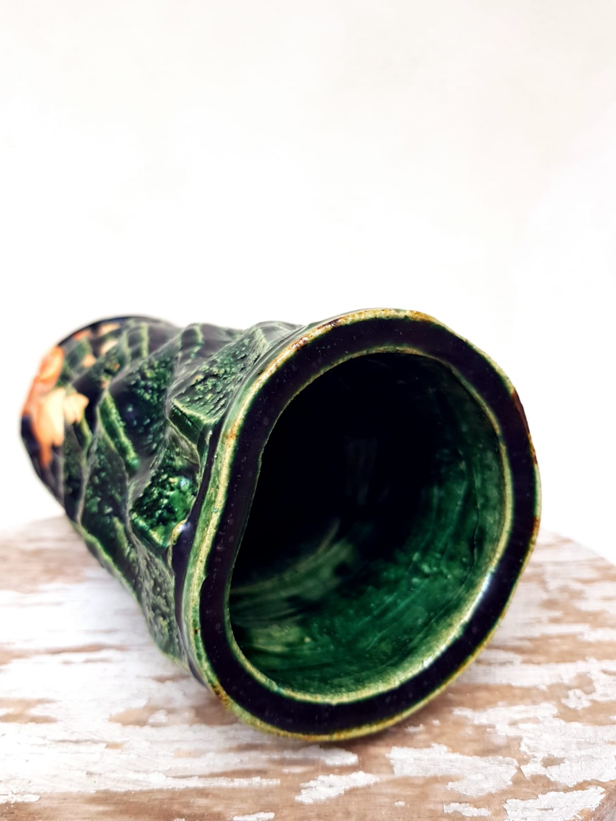Exquisite Kato Keito Oribe-Ware "Mentori" Japanese Ceramic Vase