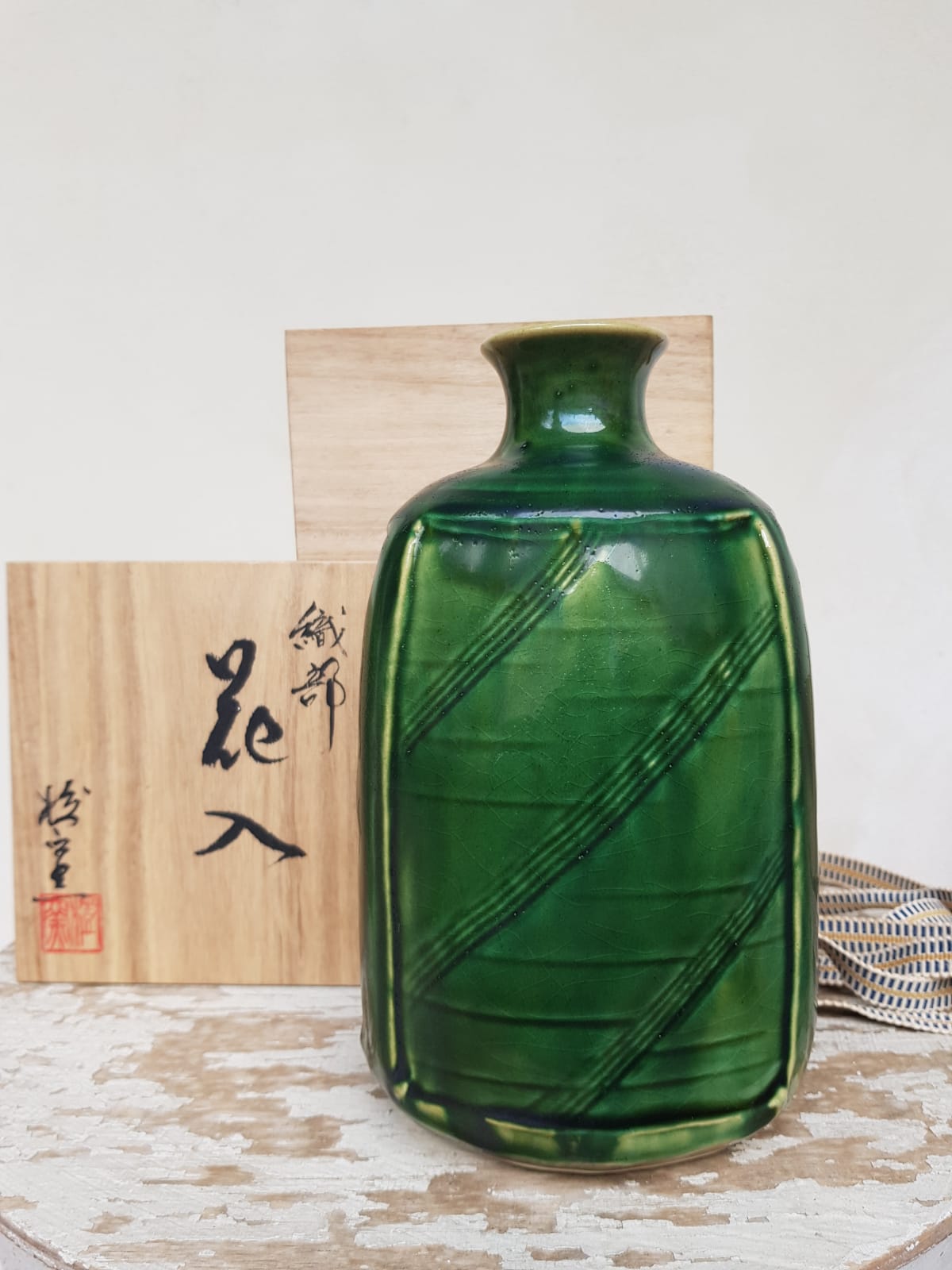 Japanese Oribe Ware Green Glaze Ceramic Flower Vase (Hanairi) with Signed Tomobako