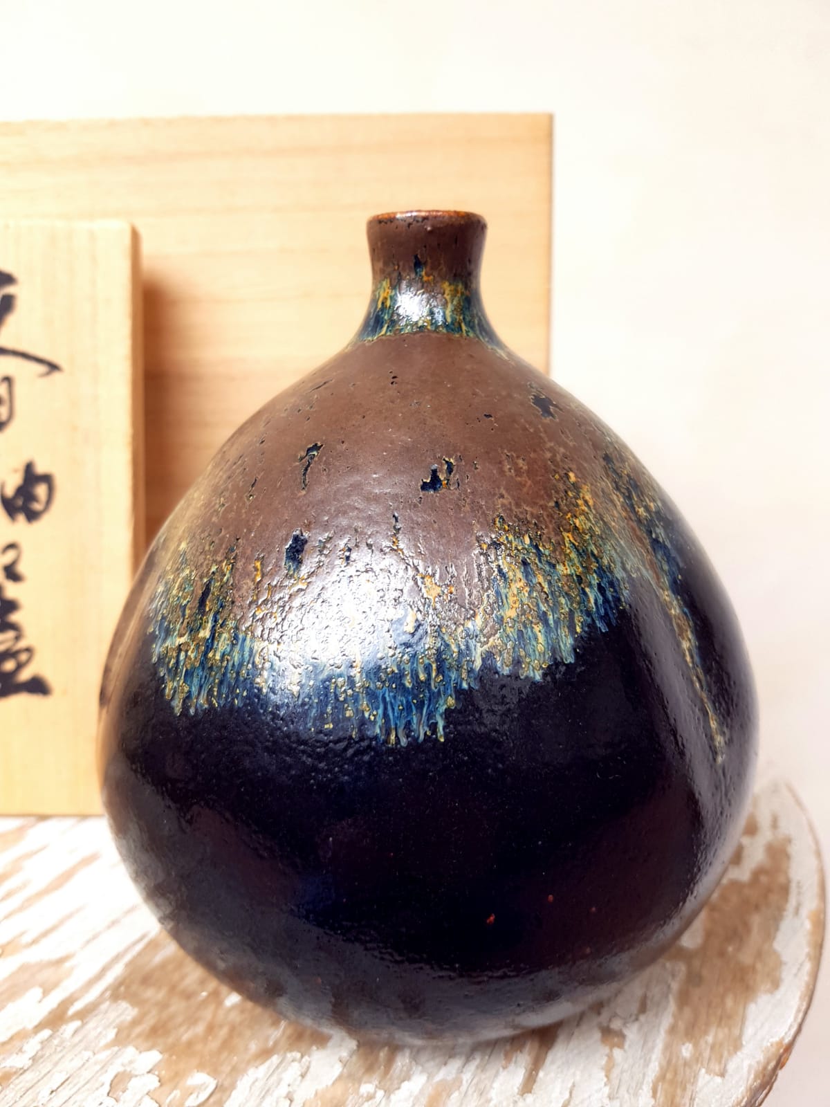 Japanese Tenmoku "Oil Spot" Sake Bottle (Tokkuri) by Kimura Morikazu