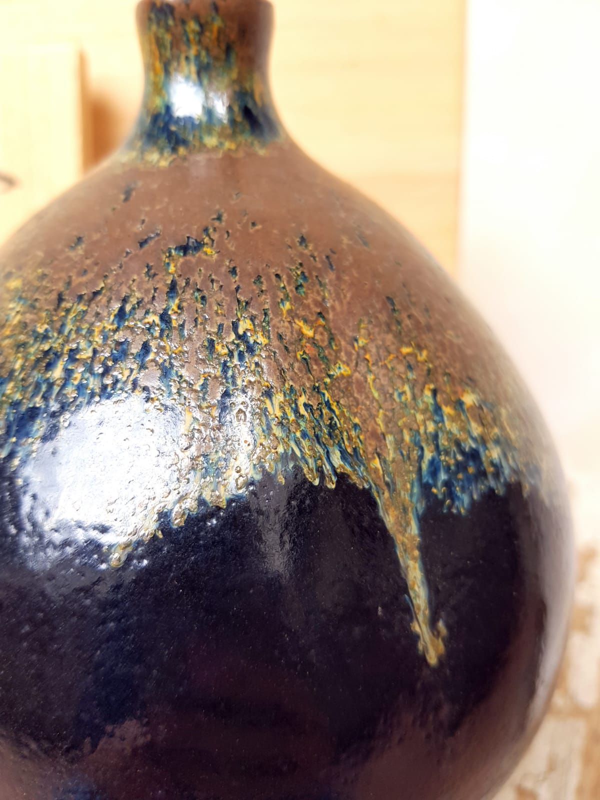 Japanese Tenmoku "Oil Spot" Sake Bottle (Tokkuri) by Kimura Morikazu