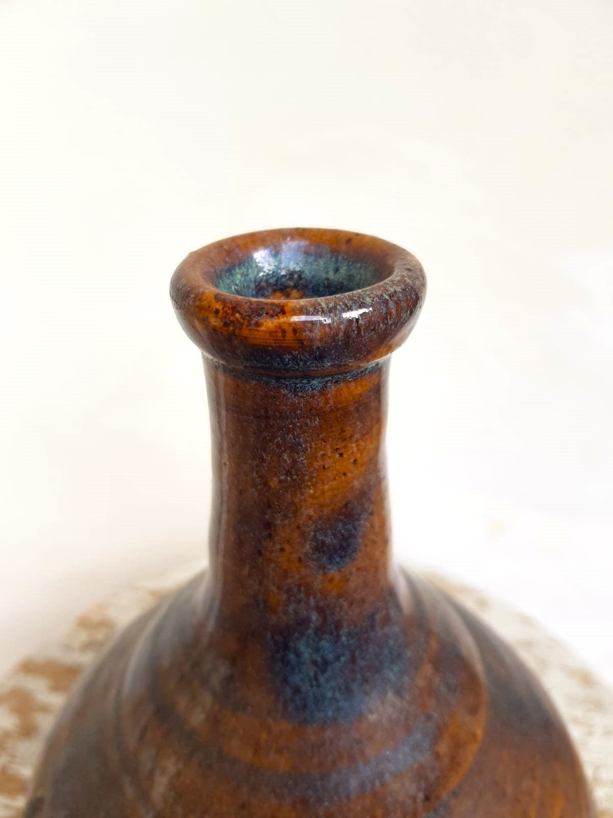 Vintage Japanese Bizen Ware Tokkuri Sake Bottle - Rustic Earthy Drip Glaze - Wabi-Sabi Studio Pottery