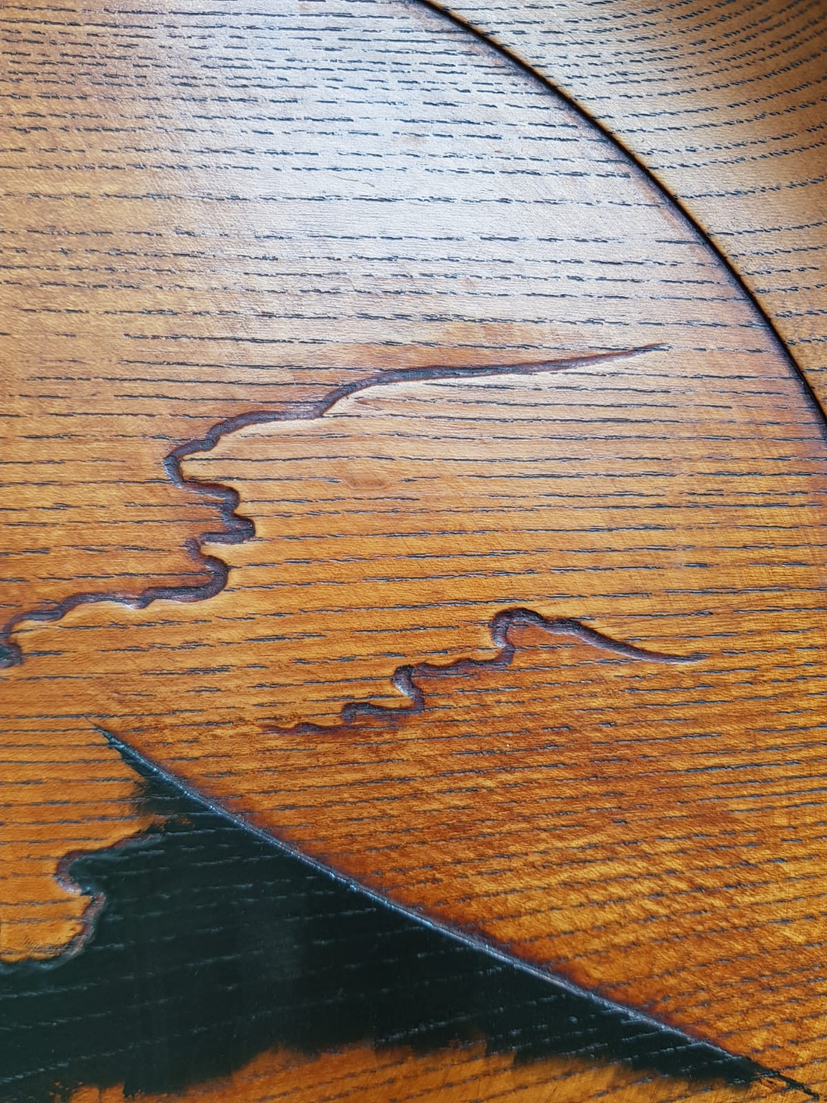 39cm Vintage Japanese Hand-Carved Zelkova Wood Tray – Mt. Fuji Motif, 20th Century