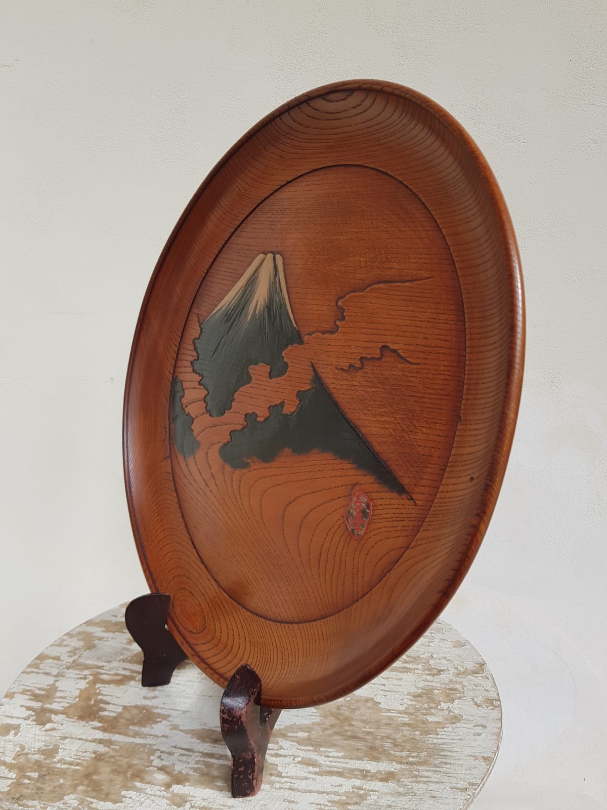 39cm Vintage Japanese Hand-Carved Zelkova Wood Tray – Mt. Fuji Motif, 20th Century