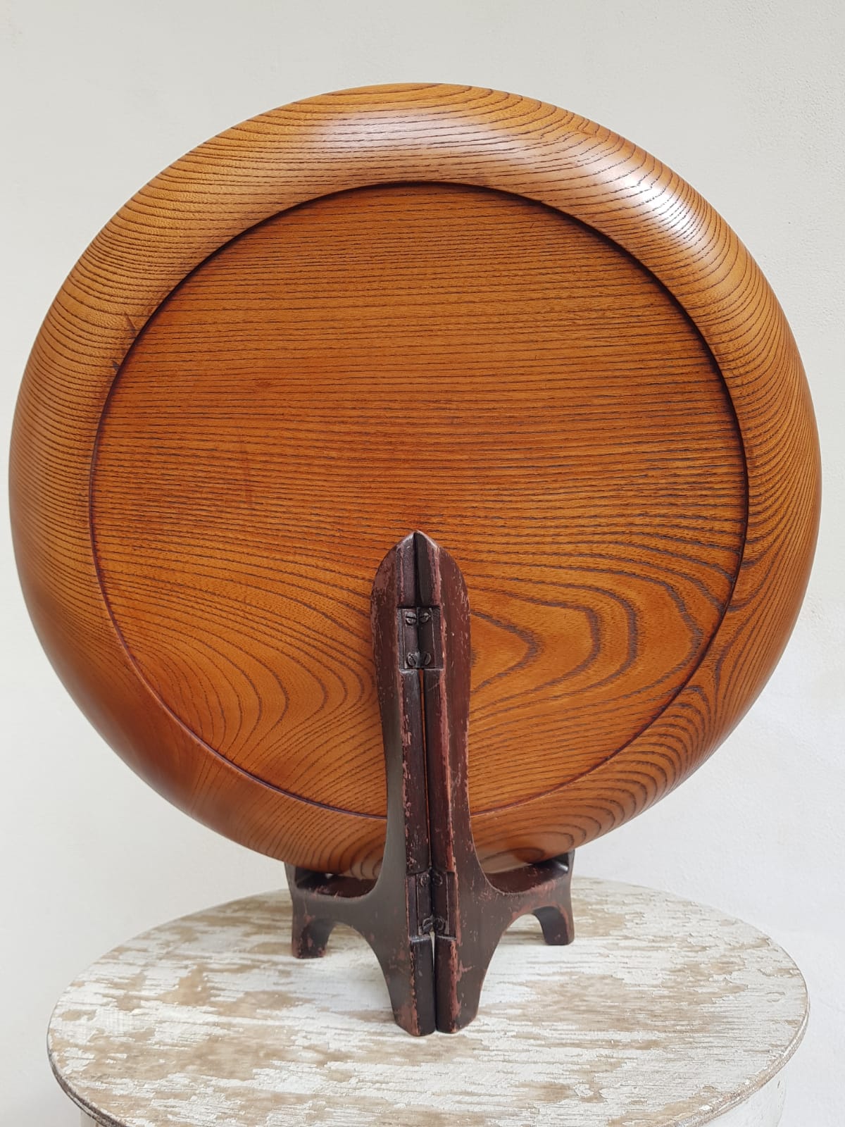 39cm Vintage Japanese Hand-Carved Zelkova Wood Tray – Mt. Fuji Motif, 20th Century