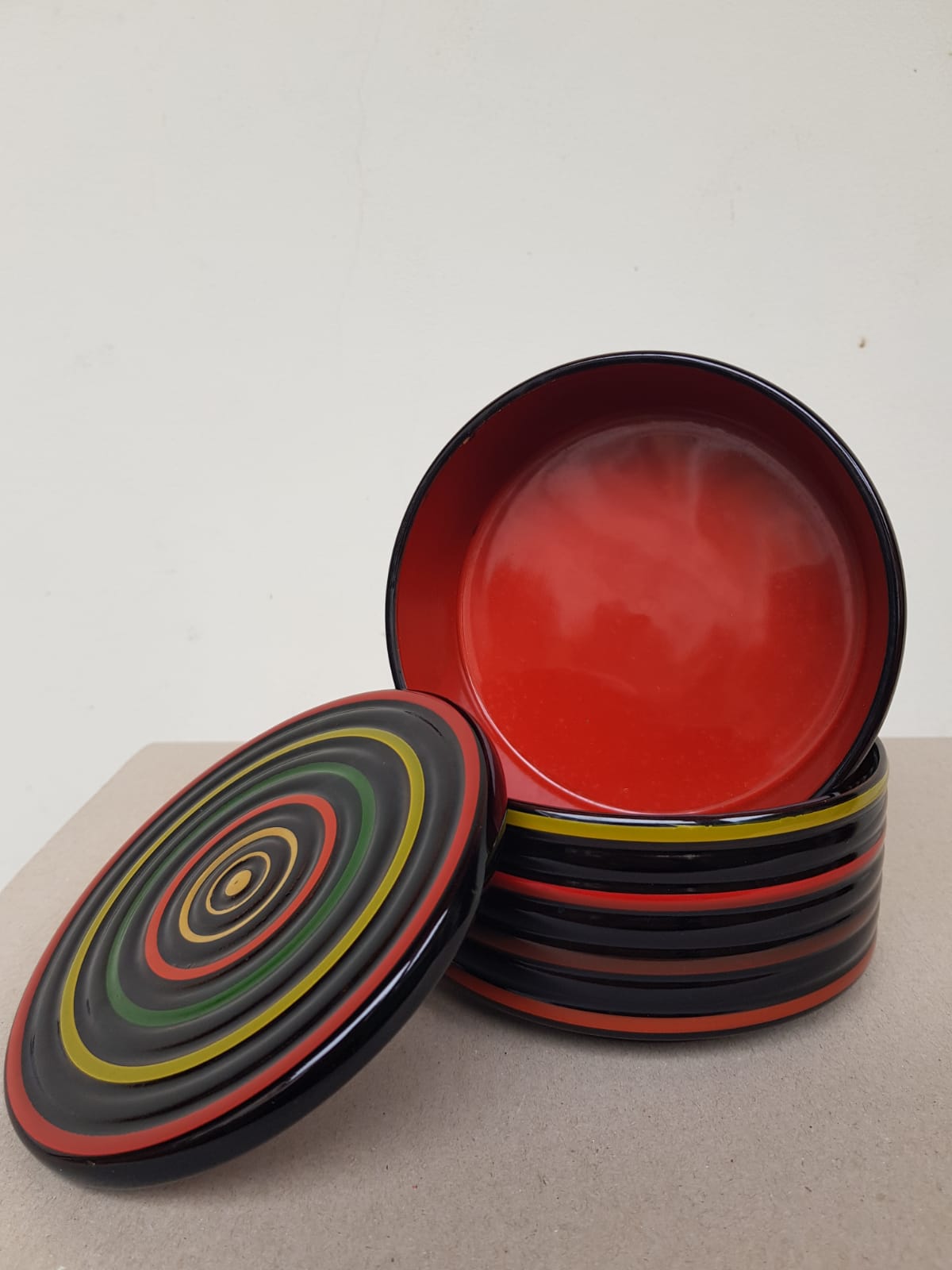 Antique Japanese Koma-nuri Lacquer Box – Traditional Spinning Top Motif , Signed Artis Studio Piece – Early 20th Century