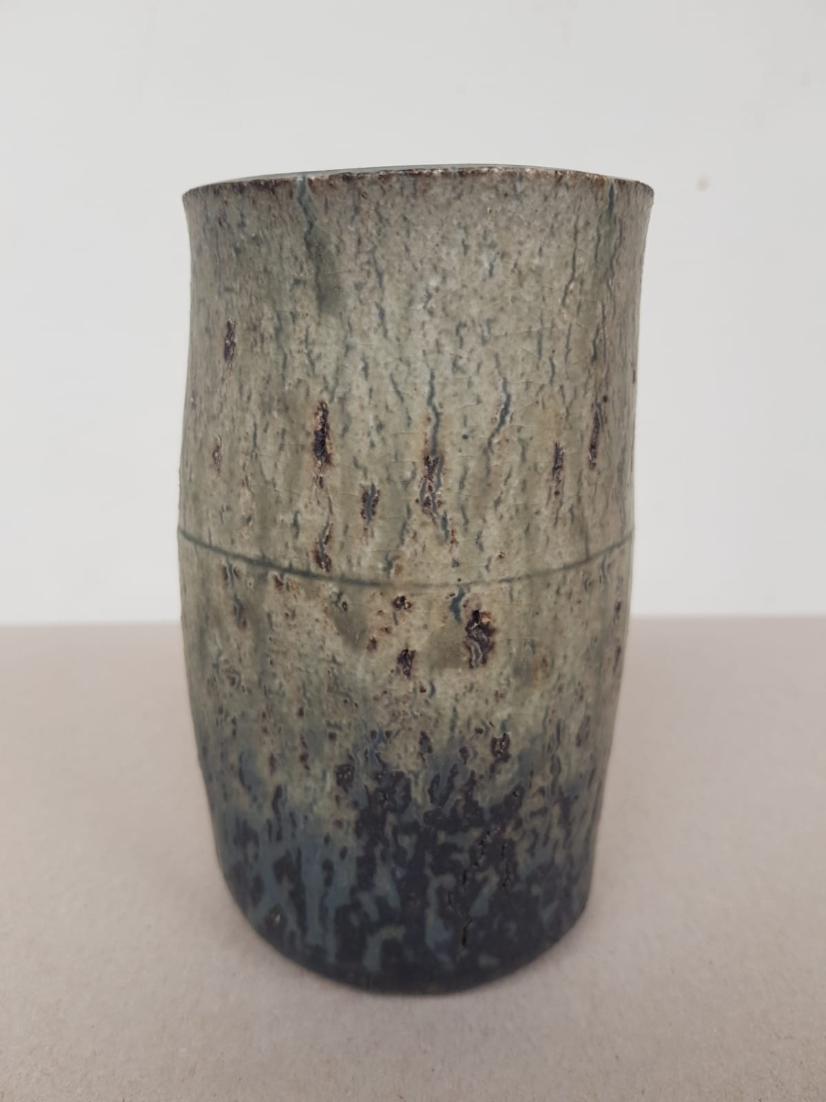 Vintage Japanese Iga-yaki Ceramic Flower Vase (Hanaire) - Signed Gento with Tomobako Box, late Showa Era