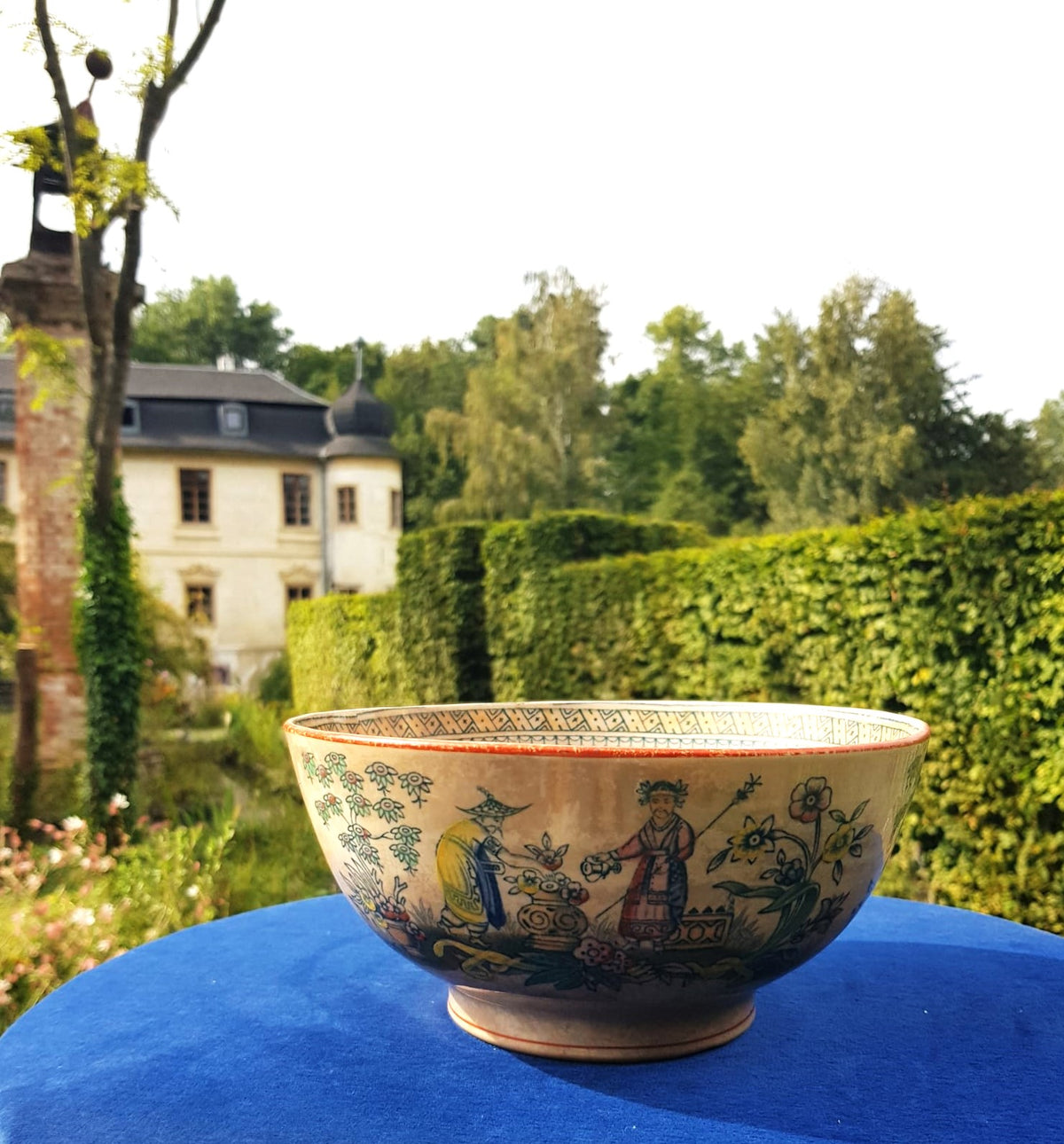 Large Antique 19th Century Chinoiserie Ironstone Bowl - "Chang" Pattern by Edge, Malkin & Co. - c. 1871-1891