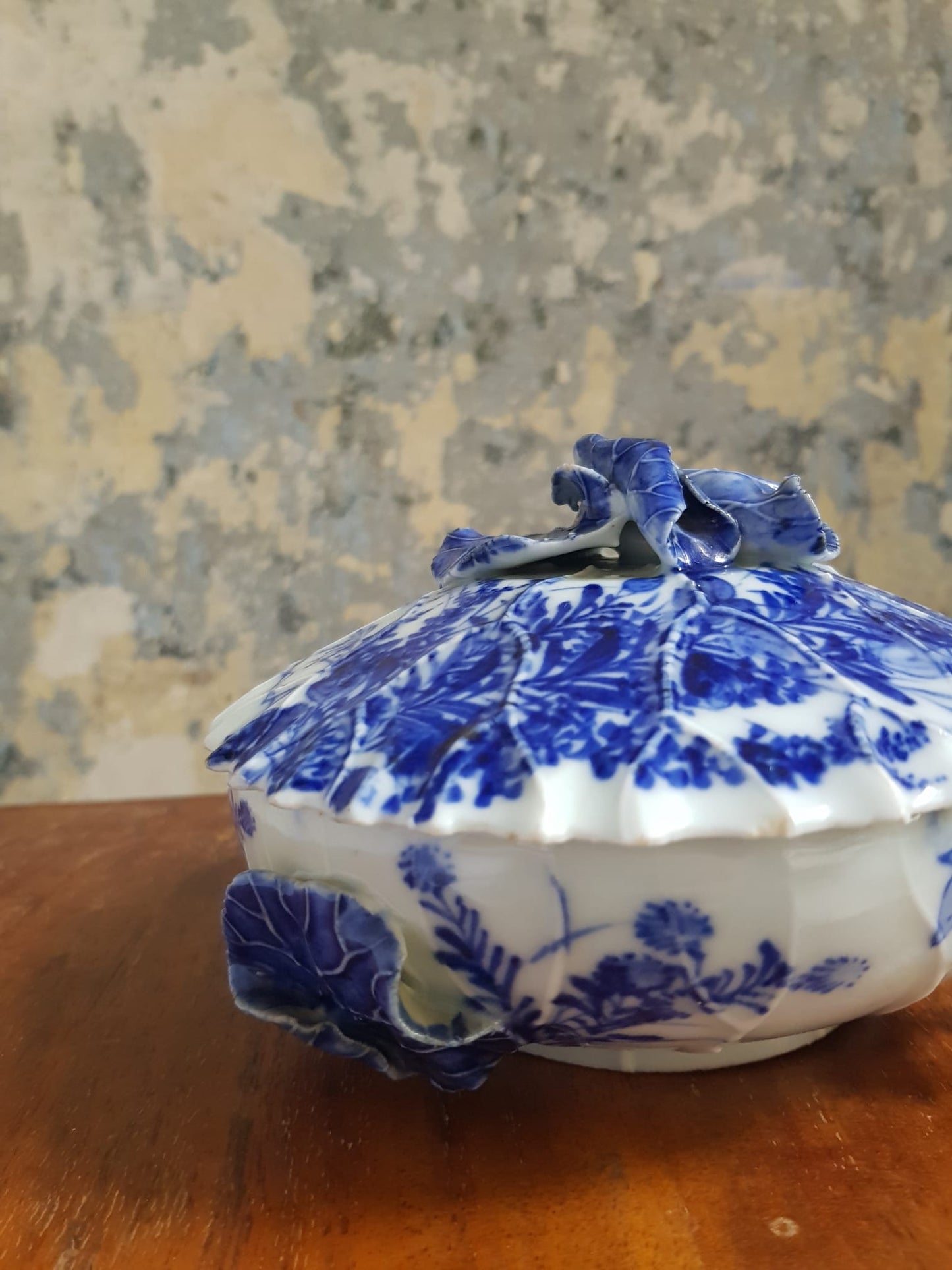 Japanese Bowl With Lid Meiji Period