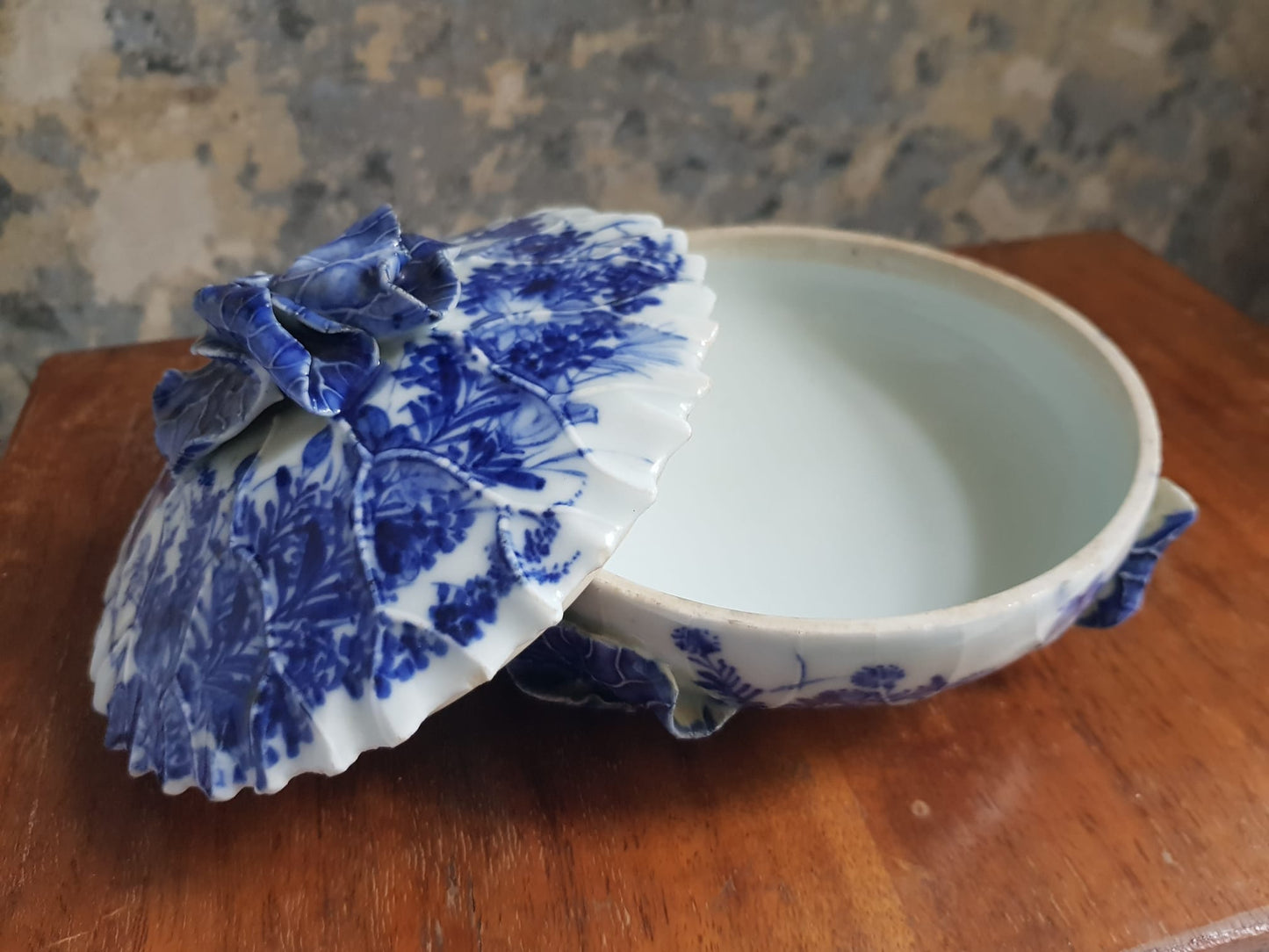 Japanese Bowl With Lid Meiji Period