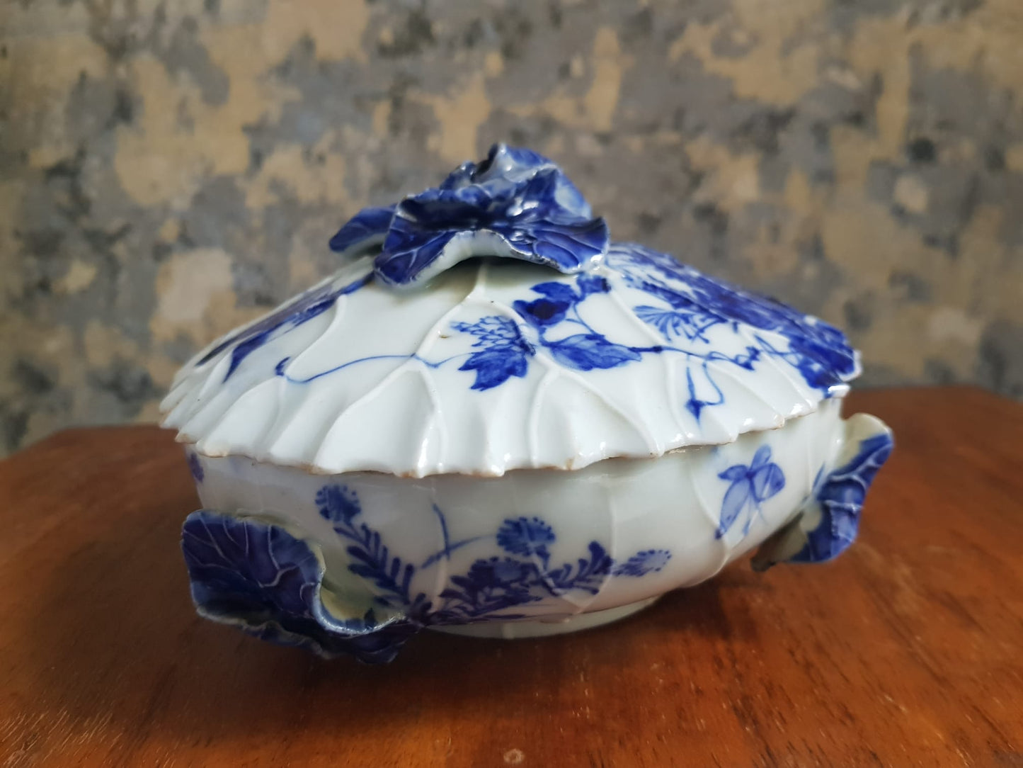 Japanese Bowl With Lid Meiji Period