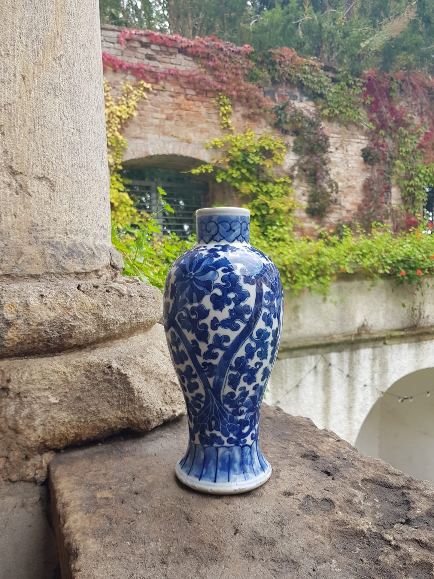 Antique Chinese Qing Dynasty Vase 27cm