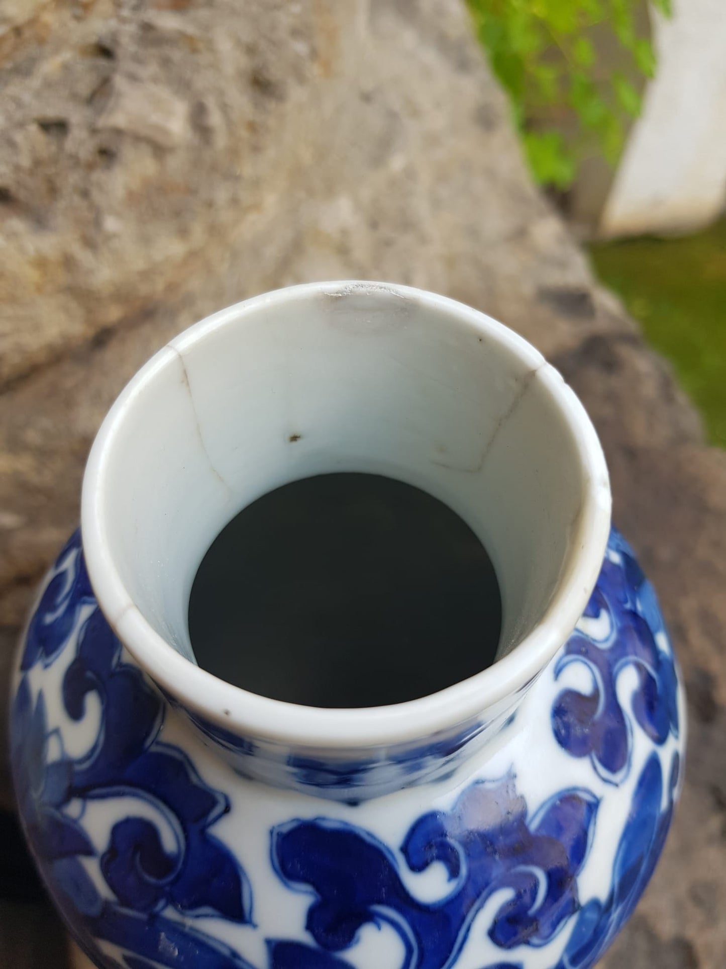 Antique Chinese Qing Dynasty Vase 27cm