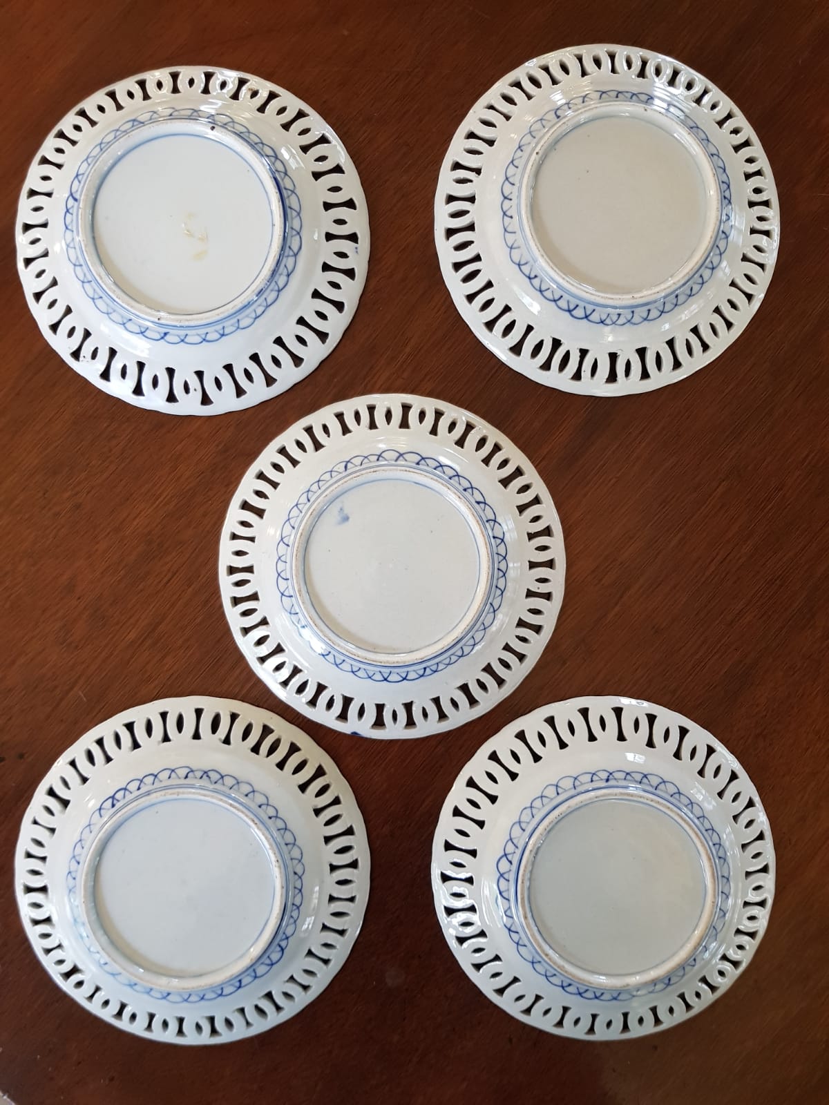 Set Of 5 Antique Imari Glazed  Porcelain Plates, Meiji, Japan 19th Century