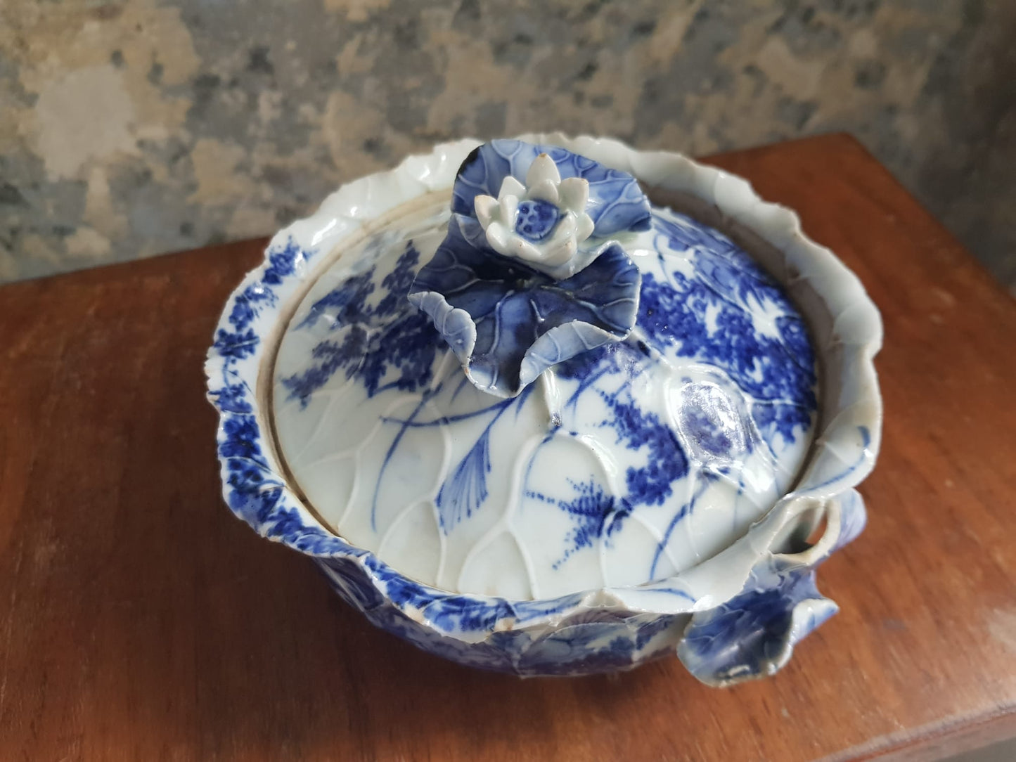 Japanese Bowl With Lid Miji Period