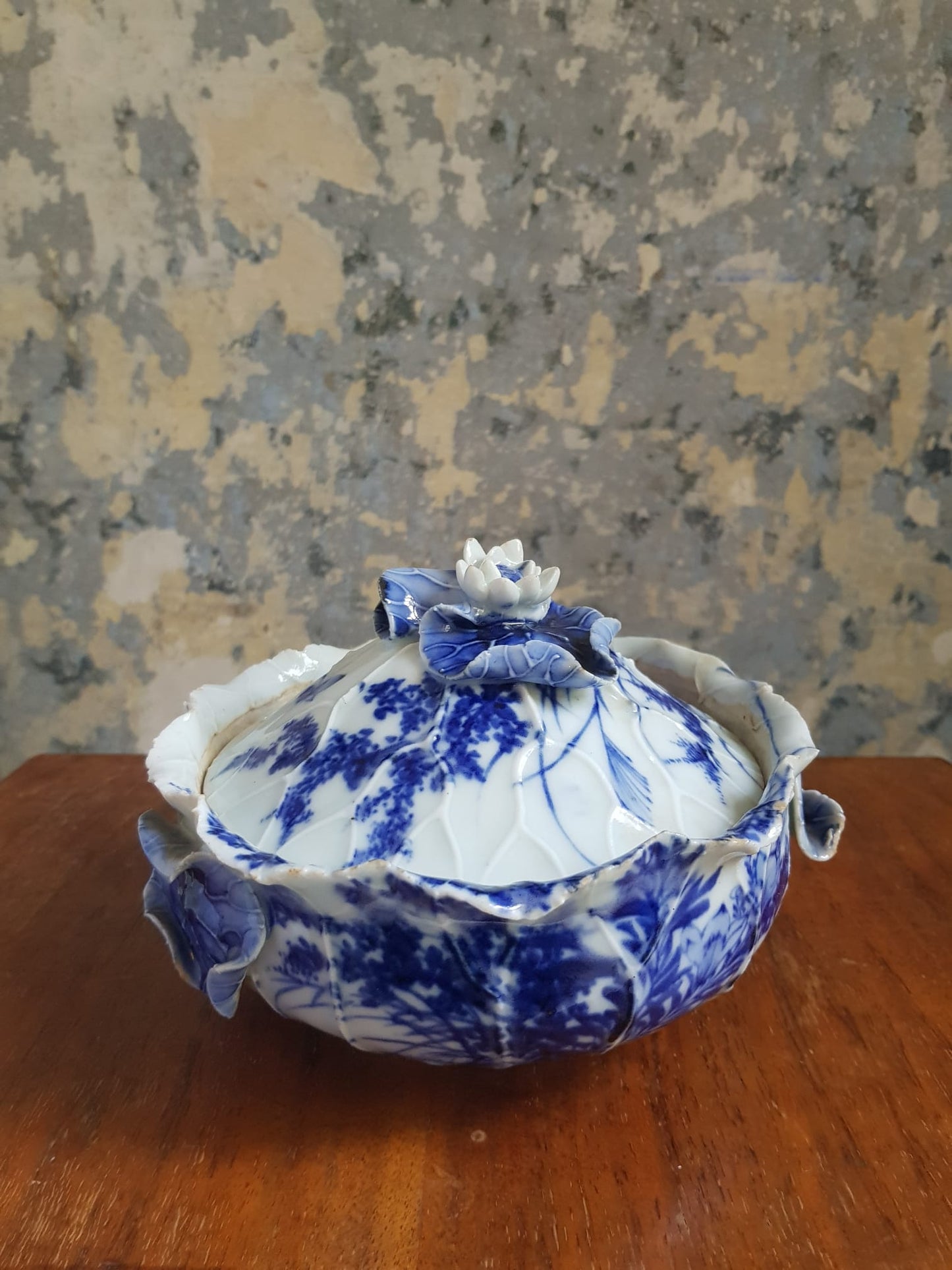 Japanese Bowl With Lid Miji Period